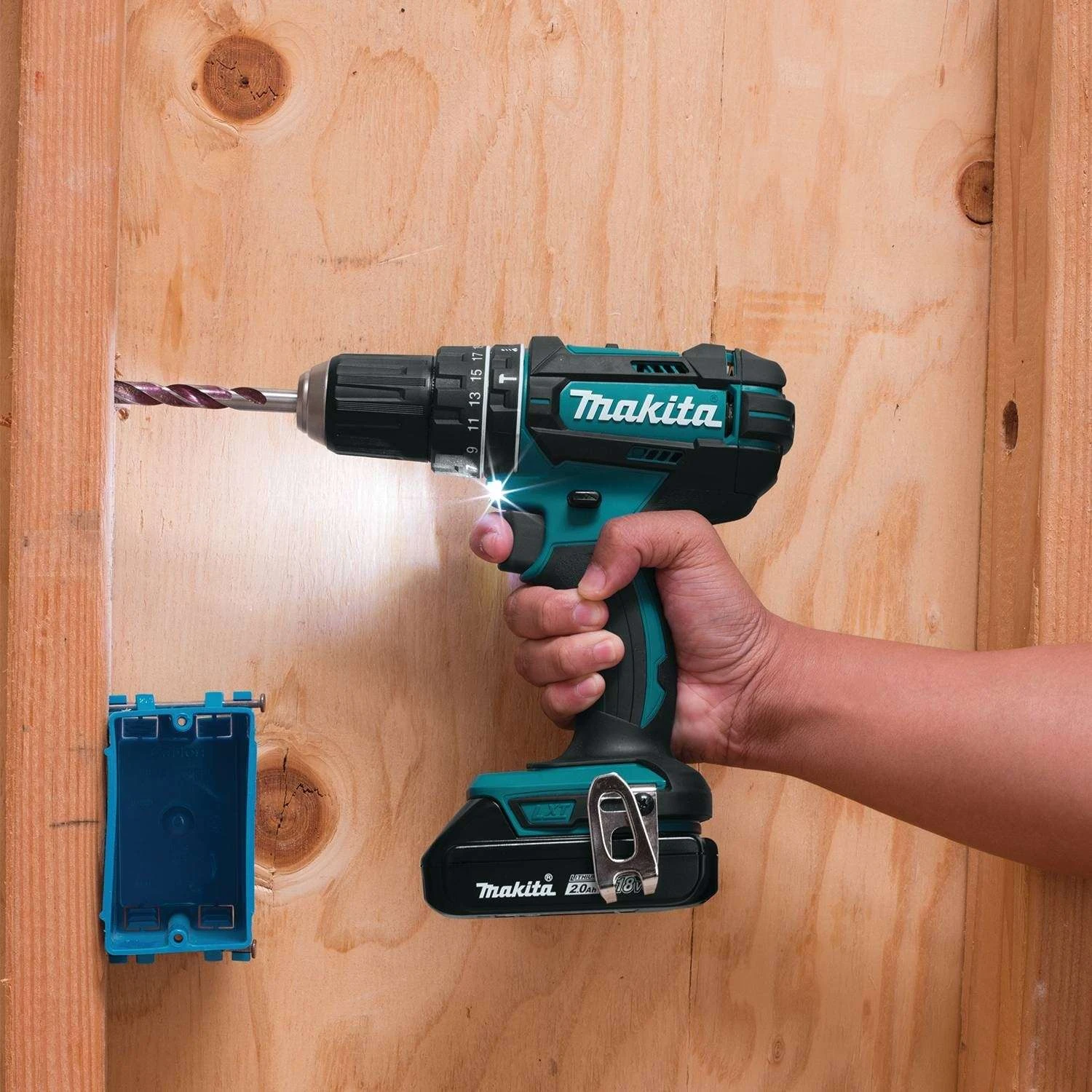 Makita 18V 1/2 In. Brushed Cordless Hammer Drill/Drive Kit (Battery & Charger) 6 Makita 18V 1/2 In. Brushed Cordless Hammer Drill/Drive Kit (Battery & Charger) - Image 4