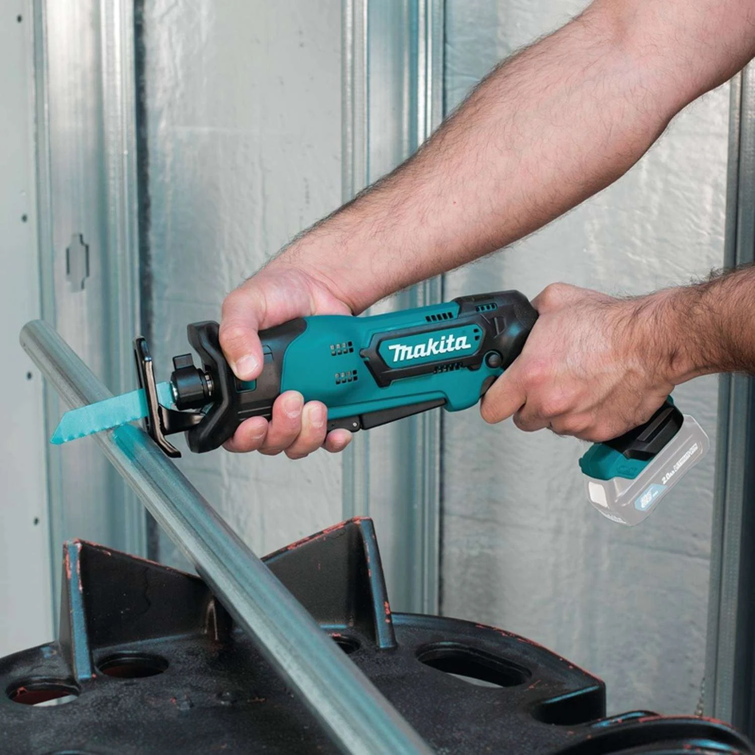 Makita 12V MAX CXT Cordless Brushed Reciprocating Saw Tool Only 6 Makita 12V MAX CXT Cordless Brushed Reciprocating Saw Tool Only - Image 4